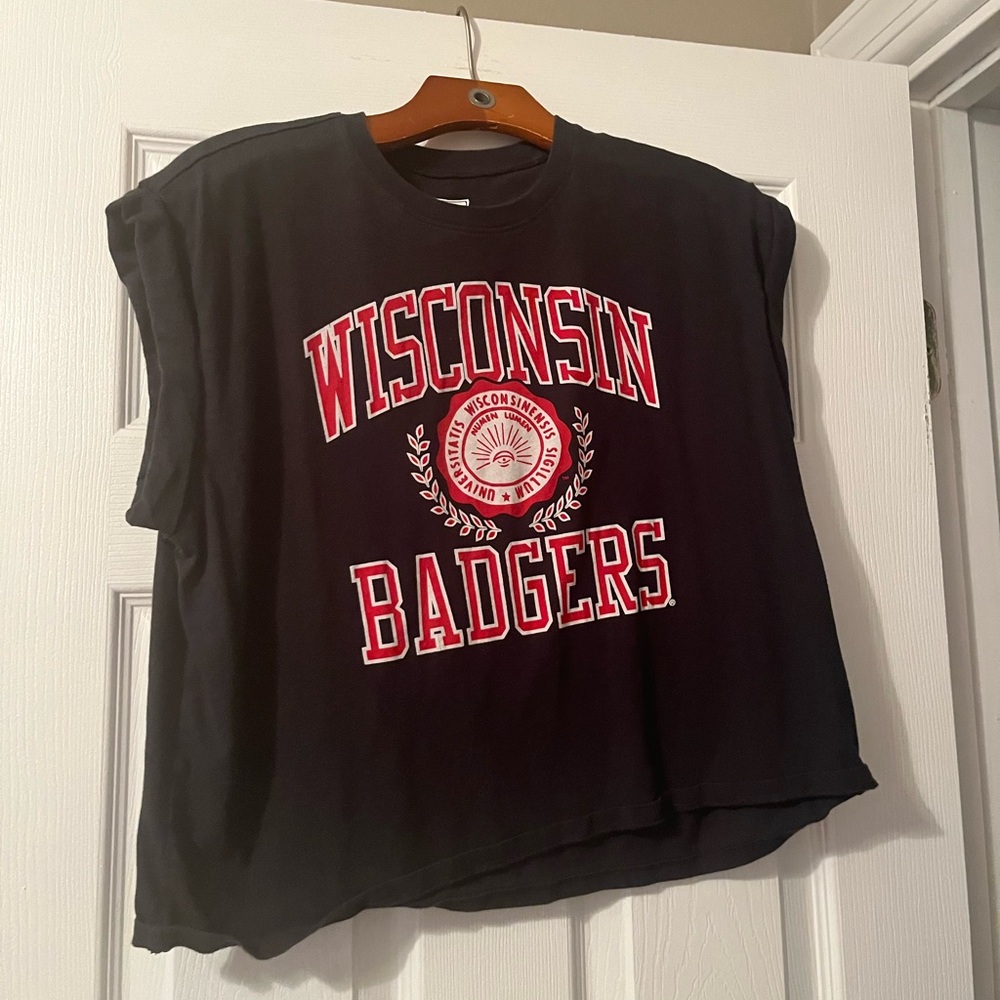 Wisconsin badgers muscle tee